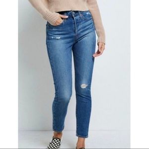Levi's Wedgie Skinny Distressed Medium Wash Blue Button Fly Jeans Women's Tag 28
